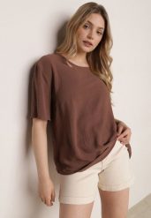 Brązowy Minimalistyczny T-shirt z Teksturowanej Tkaniny z Bawełną Shinost. Brązowe t-shirty Born2be, plus size, bez wzorów, z bawełny, biznesowe, bez kołnierzyka, bez ramiączek. Za 59.99 zł.