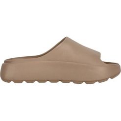Klapki damskie Endurance Amadeus. Brązowe klapki Endurance, bez wzorów, z materiału, eleganckie, bez obcasa, bez zapięcia. Za 180.20 zł.