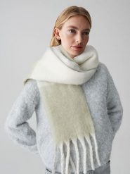 OPUS Szal w kolorze miętowo-kremowym rozmiar: onesize. Zielone szaliki i kominy Opus, bez wzorów, z materiału. Za 86.99 zł.