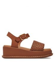 Clarks Sandały Kimmei Bay 26176405 Brązowy. Brązowe sandały Clarks, bez wzorów, ze skóry, bez obcasa, na koturnie, bez zapięcia. Za 499.99 zł.