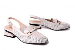 Artiker Relaks 58C0664 Beżowy, sandały damskie. Brązowe sandały Artiker Relaks, bez wzorów, ze skóry, bez obcasa, bez zapięcia. Za 249.90 zł.
