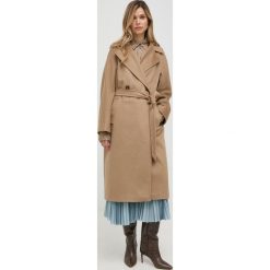 Weekend Max Mara płaszcz wełniany kolor brązowy przejściowy. Brązowe płaszcze Weekend Max Mara, bez wzorów, z wełny, klasyczne, bez kaptura. Za 3,299.90 zł.