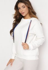 Biała Bluza z Kapturem i Ozdobnymi Sznurkami Cebele. Białe bluzy Born2be, z aplikacjami, z bawełny, casualowe, bez ramiączek, z kapturem. W wyprzedaży za 93.49 zł.