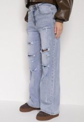 Niebieskie Szerokie Jeansy z Wysokim Stanem Zdobione Przetarciami i Dziurami Brizeth. Niebieskie jeansy Born2be, z aplikacjami, z jeansu, z podwyższonym stanem. Za 109.99 zł.