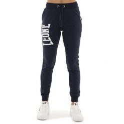 Spodnie dresowe z bawełna z kieszenie na co dzień. Niebieskie spodnie dresowe LEONE 1947 APPAREL, bez wzorów, z bawełny. W wyprzedaży za 131.35 zł.
