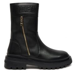 Botki LOVE MOSCHINO. Czarne botki Love Moschino, bez wzorów, bez obcasa, na płaskiej podeszwie, bez zapięcia. Za 679.99 zł.