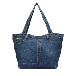 Torebka Guess Jeans. Niebieskie torebki klasyczne Guess Jeans, z aplikacjami, z jeansu, bez dodatków. Za 299.99 zł.