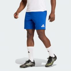 Szorty Entrada 26. Białe szorty sportowe adidas, z aplikacjami, z dzianiny, z standardowym stanem, do biegania, climacool (adidas). Za 79.95 zł.