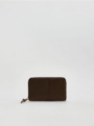 Portfel na zamek - brązowy. Brązowe portfele Reserved, bez wzorów. Za 59.99 zł.