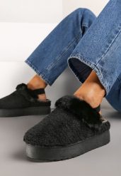 Czarne Śniegowce na Grubej Podeszwie z Futerkiem i Gumką Jawora. Czarne śniegowce Born2be, bez wzorów, bez zapięcia. Za 79.99 zł.