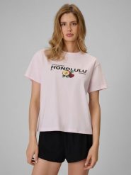 4F T-shirt loose z nadrukiem damski - różowy L. Czerwone t-shirty 4f, l, bez wzorów, z bawełny, bez kołnierzyka, bez ramiączek. Za 69.99 zł.