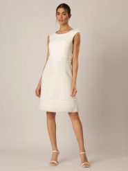 APART Sukienka w kolorze kremowym rozmiar: 38. Brązowe sukienki Apart, bez wzorów, bez kołnierzyka, bez ramiączek, midi. Za 264.15 zł.