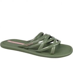 Klapki damskie Ipanema Meu Sol Slide. Zielone klapki Ipanema, bez wzorów, z materiału, bez obcasa, bez zapięcia. Za 82.99 zł.