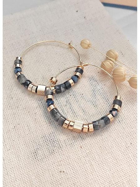 Atelier MIU Pozłacane kolczyki-kreole z kryształami rozmiar: onesize. Żółte kolczyki atelier MIU, z kryształem, pozłacane. Za 56.93 zł.