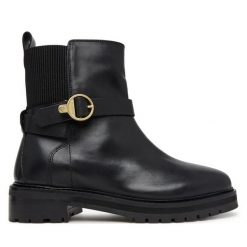 Botki Barbour. Czarne botki Barbour, bez wzorów, bez obcasa, na płaskiej podeszwie, bez zapięcia. Za 1,099.00 zł.