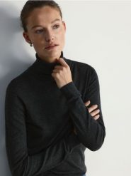 Golf z wełną - ciemnoszary. Szare swetry Reserved, l, bez wzorów, z dzianiny, bez ramiączek. Za 119.99 zł.