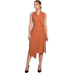 Sukienka marynarka na lato bez rękawów asymetryczna żakietowa brązowa. Brązowe marynarki i żakiety Sukienki.shop, s, bez wzorów, biznesowe, bez ramiączek. Za 229.00 zł.