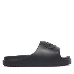 Klapki adidas. Czarne klapki adidas, bez wzorów, bez obcasa, bez zapięcia. Za 179.99 zł.