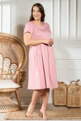 Sukienka rozkloszowana przewiewna elegancka MARIA różowa. Czerwone sukienki KARKO, do pracy, plus size, bez wzorów, z elastanu, biznesowe, bez kołnierzyka, plus size, bez ramiączek, mini, rozkloszowane. Za 329.50 zł.