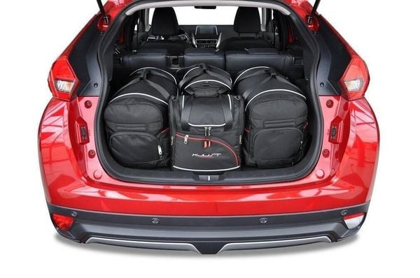 Torby Do Bagażnika Mitsubishi Eclipse Cross 2017-2021 4Szt Kjust. Czarne torby podróżne KJUST, bez wzorów, z kauczuku. Za 1,165.00 zł.