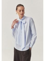 TATUUM Bluzka w kolorze błękitnym rozmiar: 40. Niebieskie bluzki Tatuum, bez wzorów, bez kołnierzyka, bez ramiączek. Za 178.95 zł.