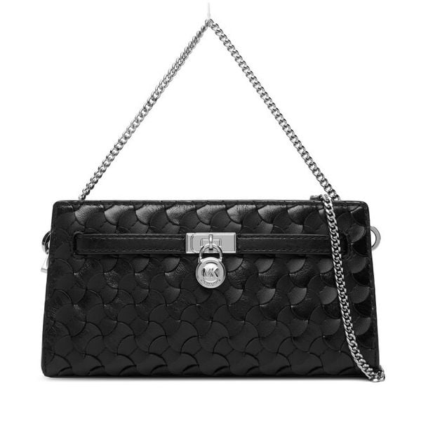 Torebka MICHAEL Michael Kors. Czarne kopertówki MICHAEL Michael Kors, bez wzorów, wizytowe, bez dodatków. Za 677.99 zł.