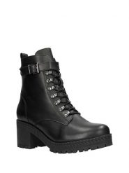 Wojas Skórzane botki w kolorze czarnym rozmiar: 36. Czarne botki Wojas, bez wzorów, ze skóry, eleganckie, bez obcasa, bez zapięcia. Za 304.56 zł.