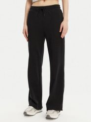 Converse Spodnie dresowe 10028418-A03 Czarny Wide Leg. Czarne spodnie dresowe Converse, bez wzorów, z bawełny. Za 199.99 zł.