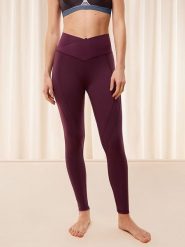 Triumph Legginsy w kolorze ciemnofioletowym rozmiar: XL. Różowe legginsy Triumph, bez wzorów. Za 100.52 zł.