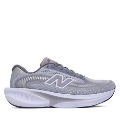 Buty do biegania New Balance. Fioletowe buty do biegania New Balance, bez wzorów, bez zapięcia, do biegania. Za 669.99 zł.
