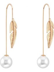 MENTHE À L'O Pozłacane kolczyki rozmiar: onesize. Czerwone kolczyki MENTHE À L'O, z perłą, pozłacane. Za 100.45 zł.