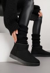 Czarne Śniegowce z Niską Cholewką Retira. Czarne śniegowce Renee, bez wzorów, z jeansu, przed kostkę, bez zapięcia. Za 69.99 zł.