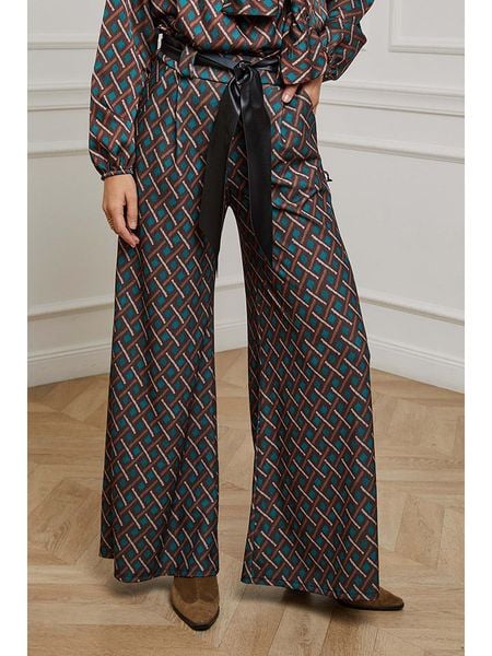 L'armoire de Suzette Spodnie w kolorze brązowym rozmiar: 34/36. Brązowe spodnie materiałowe L'armoire de Suzette, bez wzorów, z materiału, klasyczne, z podwyższonym stanem. Za 69.99 zł.