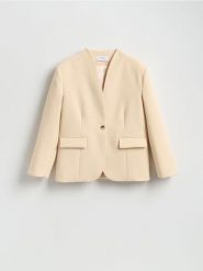 Jednorzędowa marynarka - kremowy. Białe marynarki i żakiety Reserved, l, bez wzorów, z tkaniny, bez ramiączek. Za 259.99 zł.