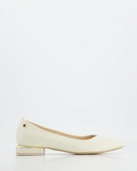 SKÓRZANE BALERINY 99 PELLE CREMA. Baleriny Venezia, bez wzorów, ze skóry, bez obcasa, bez zapięcia. Za 219.00 zł.