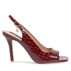 Sandały Nine West. Czerwone sandały Nine West, bez wzorów, bez obcasa, na szpilce, bez zapięcia. Za 239.99 zł.