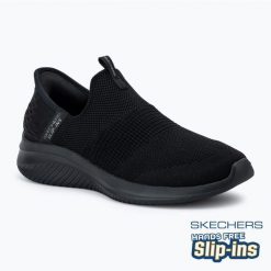 Buty damskie SKECHERS Ultra Flex 3.0 Cozy Streak. Czarne buty trekkingowe Skechers, bez zapięcia. Za 329.99 zł.