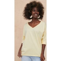 Bluzka Bart 2 BS Bananowy. Żółte bluzki blue shadow, bez wzorów, z bawełny, bez kołnierzyka, bez ramiączek. Za 119.90 zł.