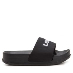 Klapki Levi's®. Czarne klapki bez wzorów, bez obcasa, bez zapięcia. Za 149.99 zł.
