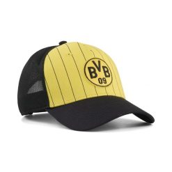 Czapka typu trucker Borussia Dortmund KING PUMA. Czarne czapki z daszkiem Puma, na wiosnę, bez wzorów, klasyczne. Za 129.00 zł.