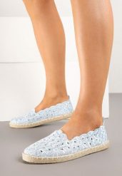 Jasnoniebieskie Ażurowe Espadryle Vices w Kwiatowy Wzór z Plecionki Donavia. Niebieskie espadryle Born2be, w ażurowe wzory, eleganckie, bez obcasa, na obcasie. Za 79.99 zł.