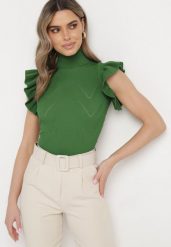 Zielony Prążkowany Golf z Krótkim Rękawem i Falbankami Padivessa. Zielone swetry Born2be, s, bez wzorów, z materiału, eleganckie, bez ramiączek. W wyprzedaży za 38.24 zł.