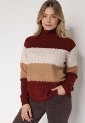 Bordowy Golf Oversize w Szerokie Pasy z Domieszką Kaszmiru Nellemia. Czerwone swetry Born2be, uniwersalny, bez wzorów, z dzianiny, bez ramiączek. Za 129.99 zł.