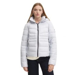 Damska ocieplana kurtka puchowa Superdry Fuji Quilt. Fioletowe kurtki Superdry, bez wzorów, z puchu, bez kaptura. W wyprzedaży za 429.50 zł.