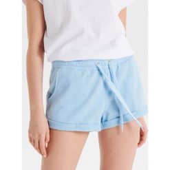Dresowe szorty basic - Niebieski. Szorty sportowe marki Cropp. Za 39.99 zł.