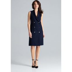 Elegancka żakietowa sukienka z kopertowym dekoltem zielona. Zielone sukienki Sukienki.shop, do pracy, m, bez wzorów, biznesowe, bez kołnierzyka, bez ramiączek, midi, kopertowe. Za 239.00 zł.