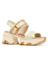 Sorel Sandały "Kinetic Impact" w kolorze beżowym rozmiar: 40. Brązowe sandały Sorel, bez wzorów, klasyczne, z otwartym noskiem, bez obcasa, bez zapięcia. Za 282.99 zł.