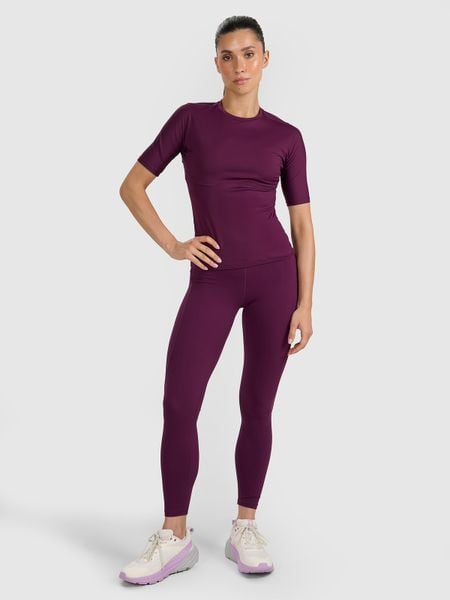4F Legginsy treningowe szybkoschnące damskie - fioletowe M. Fioletowe legginsy 4f, bez wzorów, z dzianiny, sportowe. W wyprzedaży za 139.99 zł.