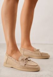 Ciemnobeżowe Mokasyny Ozdobione Wiązaniem Fyrelerris. Brązowe mokasyny Born2be, bez wzorów, z jeansu. Za 89.99 zł.