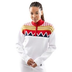 Damski sweter dzianinowy ze stójką Siroko Sapporo-W White. Białe swetry SIROKO, na zimę, bez wzorów, z dzianiny, sportowe, bez ramiączek. Za 252.00 zł.